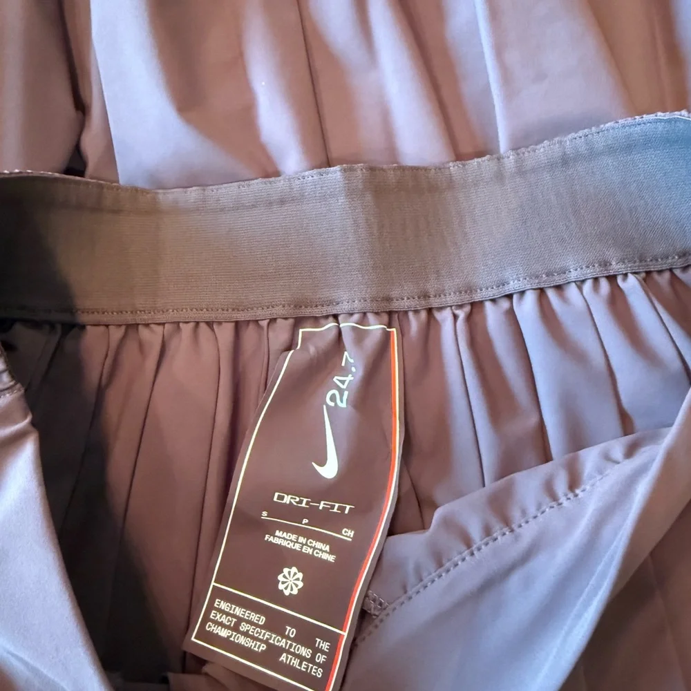 Nike Brown Midi Pleated Skirt 24.7 Perfect Stretch size small - Picture 6 of 8